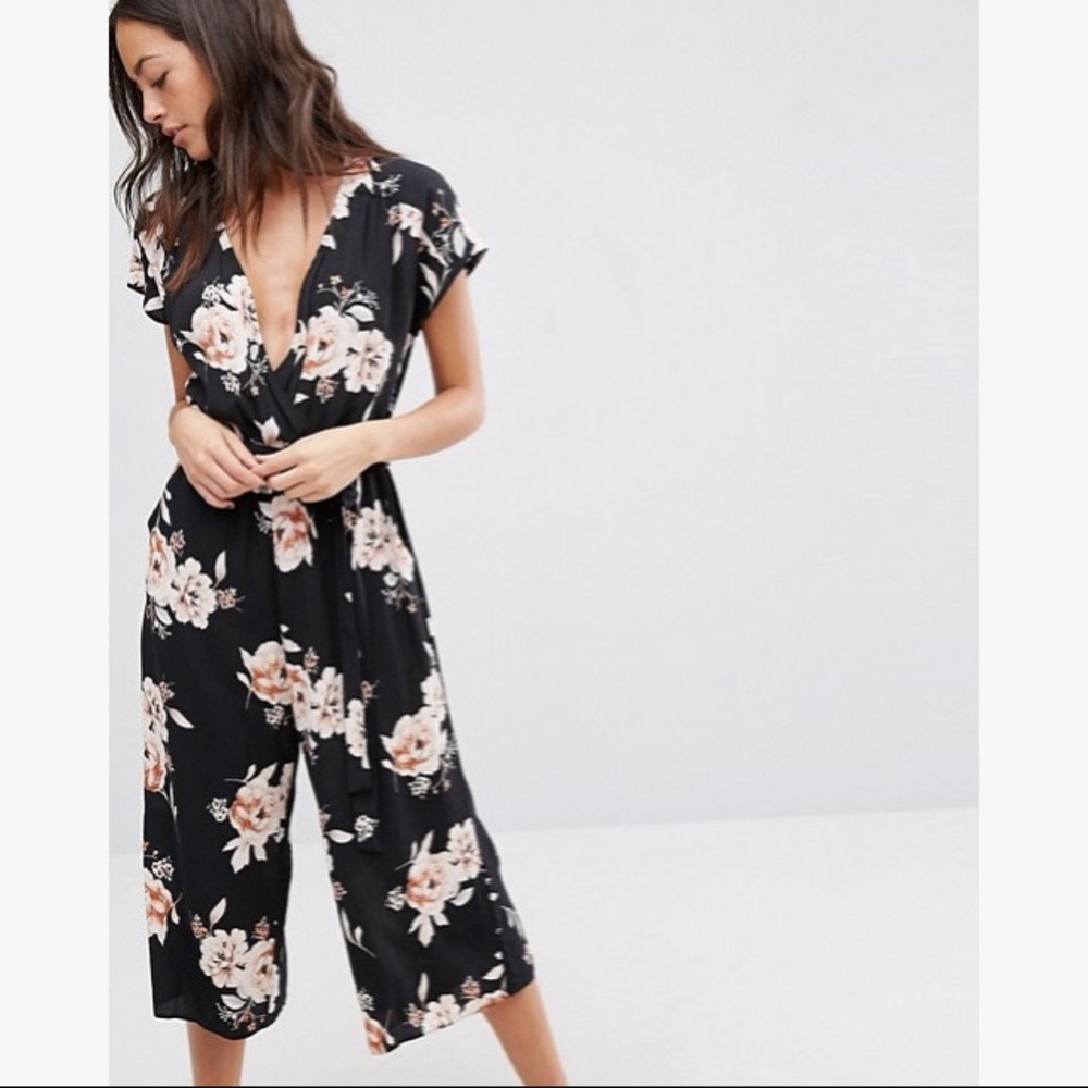 New Look/ASOS Floral Culotte Jumpsuit (w/pockets!)